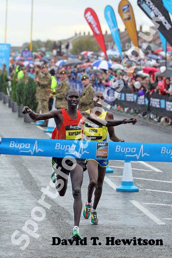 Wilson Kipsang outsprints Micah Kogo to win the 2012 BUPA GNR.
